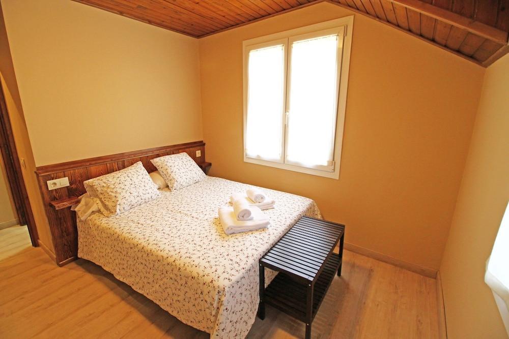 Snoe Apartamentos Mont Romies Plaza Salardú Exterior foto